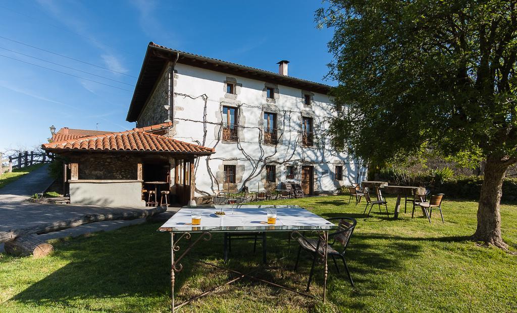 Casa Rural Restaurante Aranburu เซสโตอา ภายนอก รูปภาพ